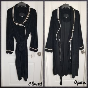 Liz Claiborne XL Black Robe